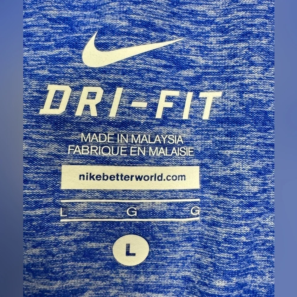 Nike Women's Element Dri-Fit Top Blue Half Zip Long Sleeves Large Running Golf